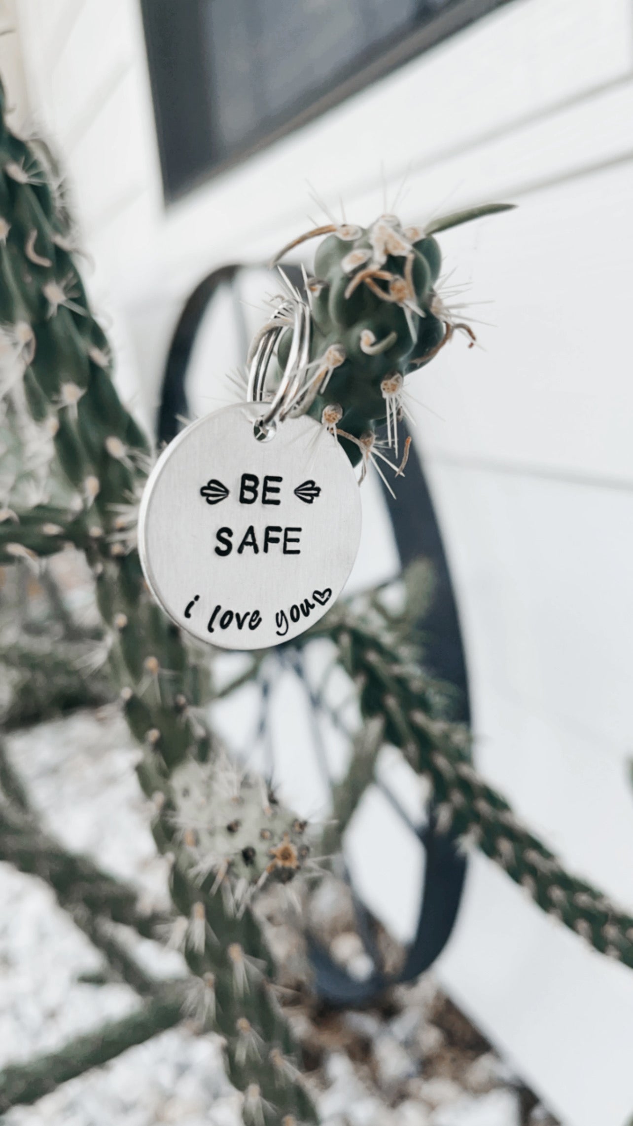 BE SAFE • i love you ❤️ Keychain