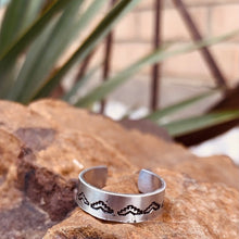 Load image into Gallery viewer, Custom Thin Rings

