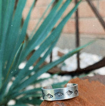 Load image into Gallery viewer, Custom Thin Rings
